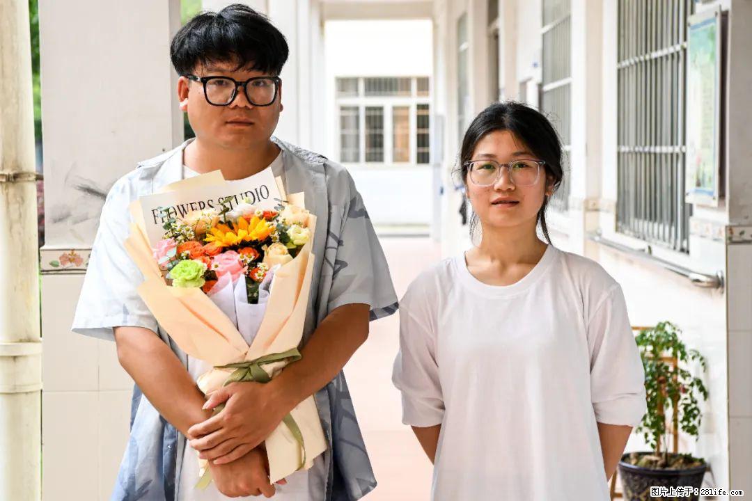 全网追的“扁担女孩”,找了一份暑假工,时薪12元 - 阳江生活资讯 - 阳江28生活网 yj.28life.net